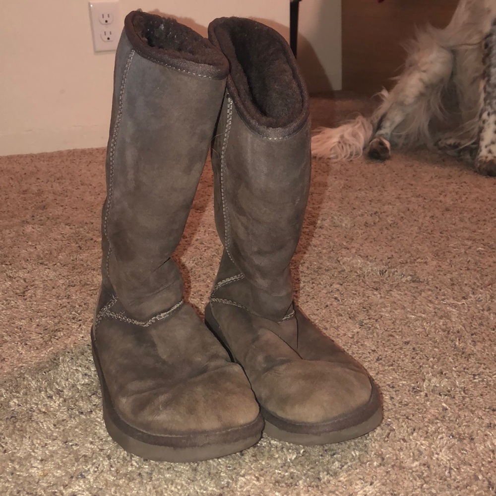 Brown ugg boots